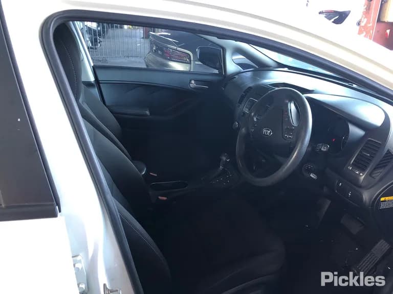 2013 Kia Cerato Used VIN KNAFK516ME5122817 – photo 25 2013 Kia Cerato Used VIN KNAFK516ME5122817 – photo 25