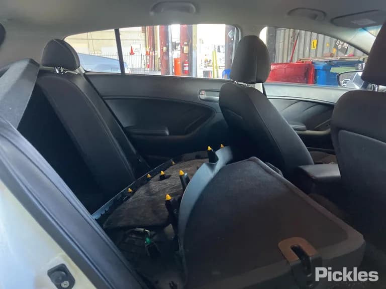 2017 Kia Cerato Used VIN KNAFK517MJ5754296 – photo 12 2017 Kia Cerato Used VIN KNAFK517MJ5754296 – photo 12