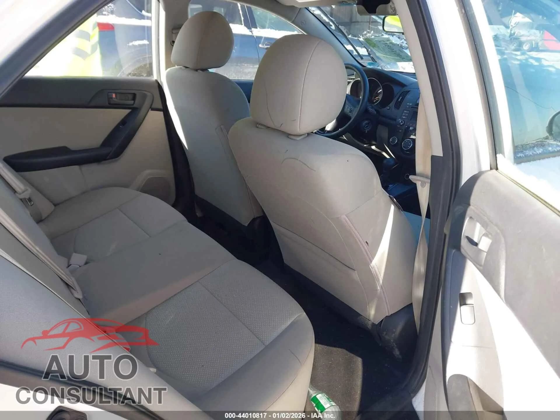 2010 KIA FORTE Damaged VIN KNAFU4A28A5234653 – undercarriage 2010 KIA FORTE Damaged VIN KNAFU4A28A5234653 – undercarriage