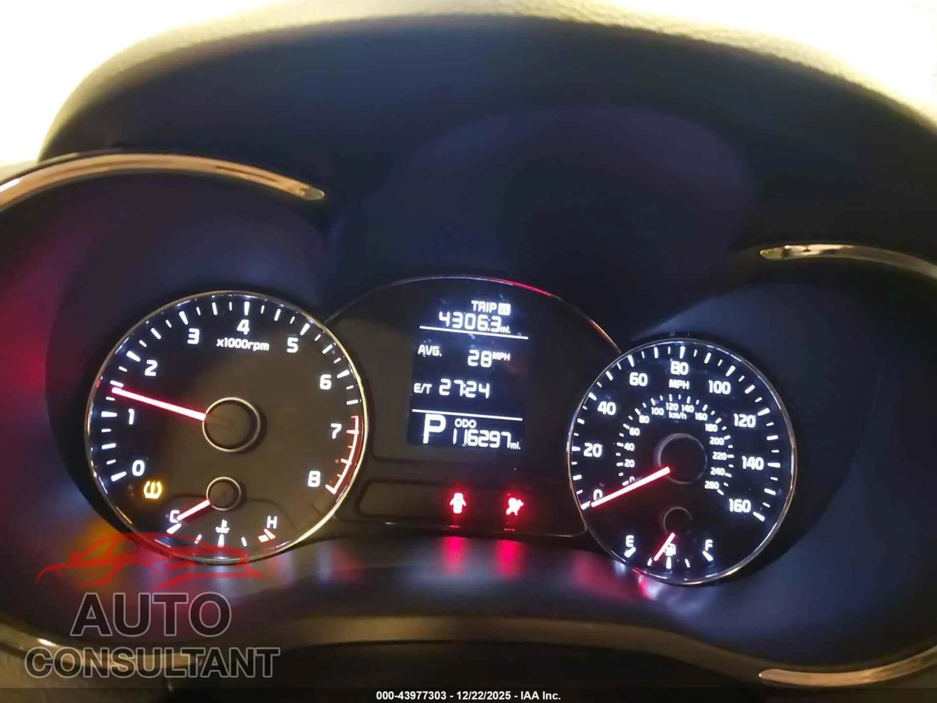 2014 KIA FORTE Damaged VIN KNAFX4A66E5135376 – exterior detail 2014 KIA FORTE Damaged VIN KNAFX4A66E5135376 – exterior detail