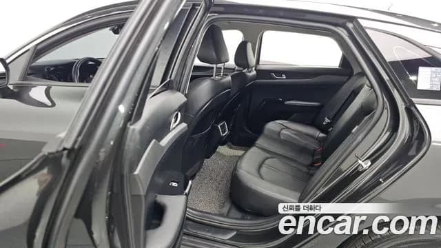 2021 Kia K5 3rd Gen 2.0 LPI Sold VIN KNAG141BBMA141042 – exterior detail 2021 Kia K5 3rd Gen 2.0 LPI Sold VIN KNAG141BBMA141042 – exterior detail