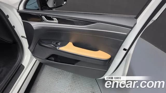 2020 Kia K5 3rd Gen 1.6 Turbo Sold VIN KNAG2412BLA014152 – exterior detail 2020 Kia K5 3rd Gen 1.6 Turbo Sold VIN KNAG2412BLA014152 – exterior detail