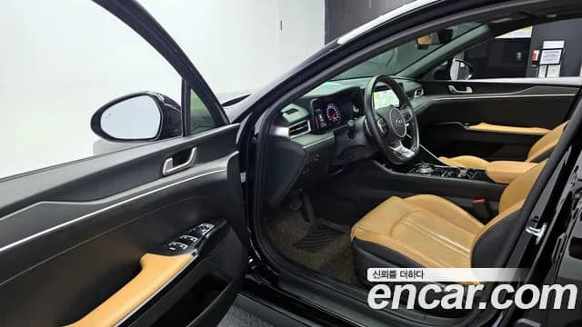 2021 Kia K5 3rd Gen 1.6 Turbo Sold VIN KNAG2412BMA105809 – front exterior 2021 Kia K5 3rd Gen 1.6 Turbo Sold VIN KNAG2412BMA105809 – front exterior