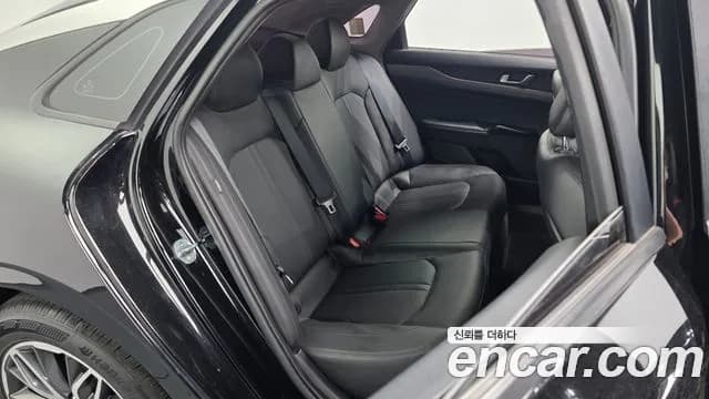 2020 Kia K5 3rd Gen 2.0 Sold VIN KNAG241ABLA030607 – interior seats 2020 Kia K5 3rd Gen 2.0 Sold VIN KNAG241ABLA030607 – interior seats