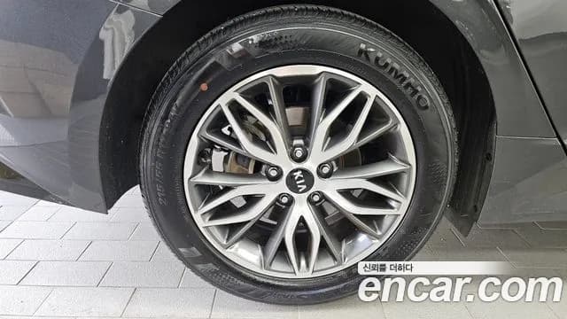 2021 Kia K5 3rd Gen 2.0 Sold VIN KNAG241ABMA149617 – trunk area 2021 Kia K5 3rd Gen 2.0 Sold VIN KNAG241ABMA149617 – trunk area