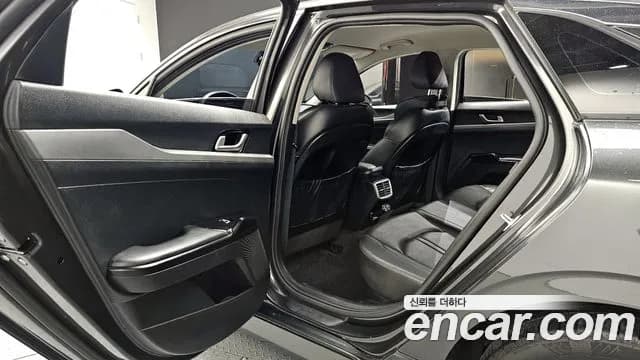 2020 Kia K5 Hybrid 3rd Gen Prestige Sold VIN KNAG241JBLA009142 – front exterior 2020 Kia K5 Hybrid 3rd Gen Prestige Sold VIN KNAG241JBLA009142 – front exterior