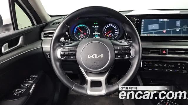 2022 Kia K5 Hybrid 3rd Gen Prestige Sold VIN KNAG241JBNA021578 – trunk area 2022 Kia K5 Hybrid 3rd Gen Prestige Sold VIN KNAG241JBNA021578 – trunk area
