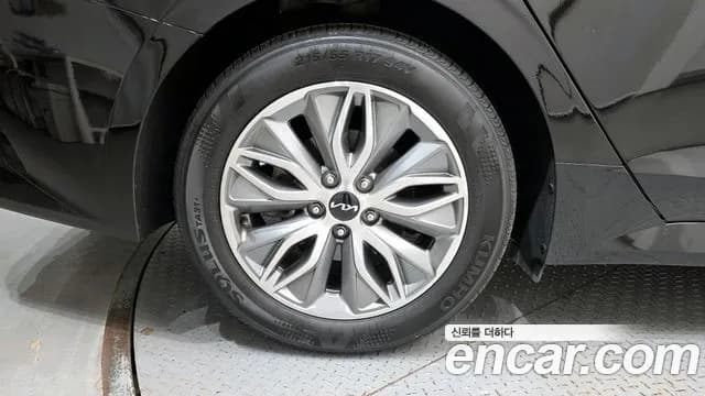 2022 Kia K5 Hybrid 3rd Gen Prestige Sold VIN KNAG241JBNA022962 – photo 23 2022 Kia K5 Hybrid 3rd Gen Prestige Sold VIN KNAG241JBNA022962 – photo 23
