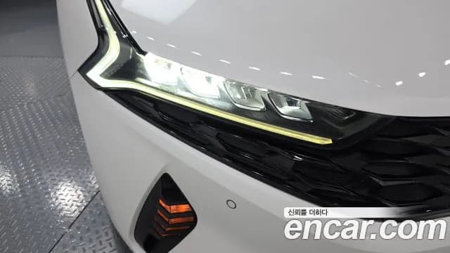 2022 Kia K5 Hybrid 3rd Gen Prestige Sold VIN KNAG241JBNA023210 – photo 11 2022 Kia K5 Hybrid 3rd Gen Prestige Sold VIN KNAG241JBNA023210 – photo 11