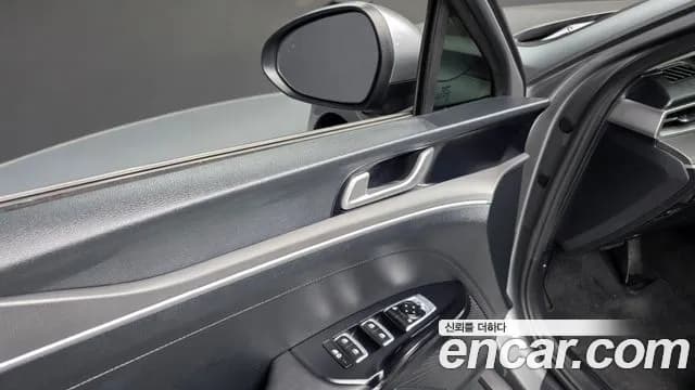 2022 Kia K5 Hybrid 3rd Gen Prestige Sold VIN KNAG241JBNA026659 – interior seats 2022 Kia K5 Hybrid 3rd Gen Prestige Sold VIN KNAG241JBNA026659 – interior seats
