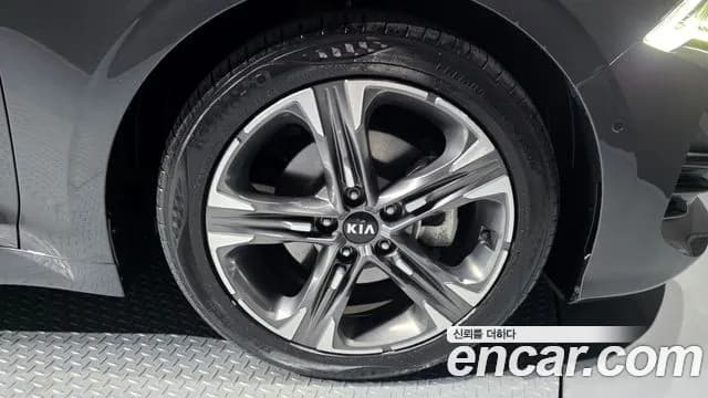 2020 Kia K5 3rd Gen 1.6 Turbo Sold VIN KNAG3412BLA021929 – interior seats 2020 Kia K5 3rd Gen 1.6 Turbo Sold VIN KNAG3412BLA021929 – interior seats