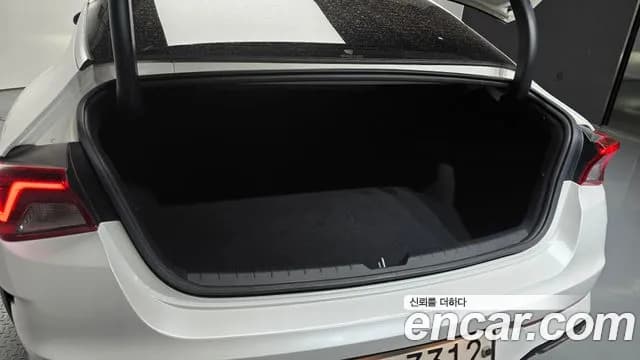 2020 Kia K5 3rd Gen 2.0 Sold VIN KNAG341ABLA019270 – interior seats 2020 Kia K5 3rd Gen 2.0 Sold VIN KNAG341ABLA019270 – interior seats