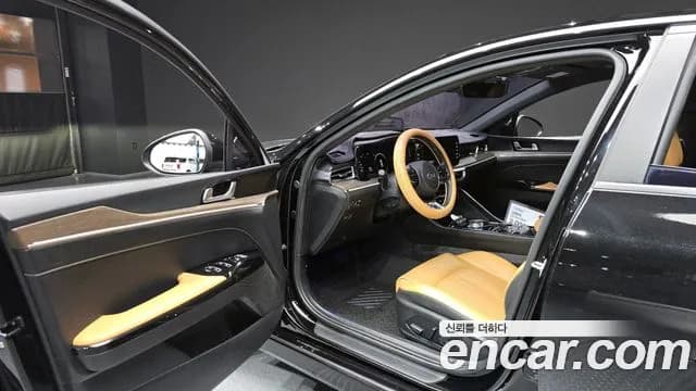 2020 Kia K5 3rd Gen 2.0 Sold VIN KNAG341ABLA078625 – interior seats 2020 Kia K5 3rd Gen 2.0 Sold VIN KNAG341ABLA078625 – interior seats
