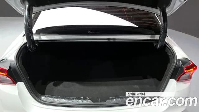 2020 Kia K5 Hybrid 3rd Gen Noblesse Sold VIN KNAG341JBLA003112 – interior seats 2020 Kia K5 Hybrid 3rd Gen Noblesse Sold VIN KNAG341JBLA003112 – interior seats