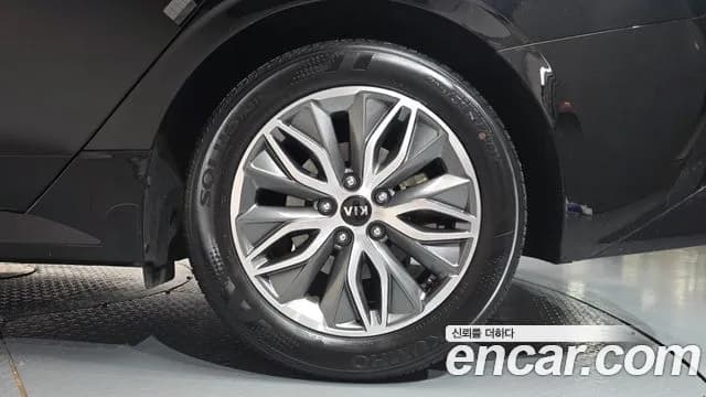 2020 Kia K5 Hybrid 3rd Gen Noblesse Sold VIN KNAG341JBLA008155 – interior seats 2020 Kia K5 Hybrid 3rd Gen Noblesse Sold VIN KNAG341JBLA008155 – interior seats