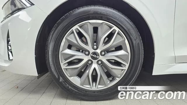 2022 Kia K5 Hybrid 3rd Gen Noblesse Sold VIN KNAG341JBNA018299 – interior seats 2022 Kia K5 Hybrid 3rd Gen Noblesse Sold VIN KNAG341JBNA018299 – interior seats