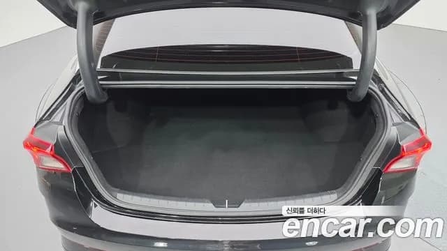 2022 Kia K5 Hybrid 3rd Gen Noblesse Sold VIN KNAG341JBNA020942 – trunk area 2022 Kia K5 Hybrid 3rd Gen Noblesse Sold VIN KNAG341JBNA020942 – trunk area