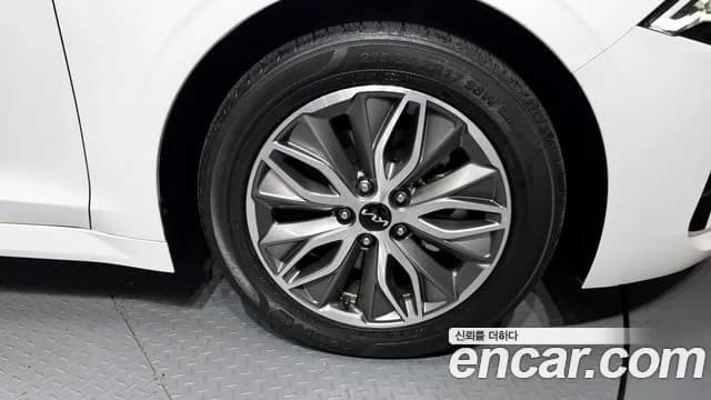 2022 Kia K5 Hybrid 3rd Gen Noblesse Sold VIN KNAG341JBNA026123 – photo 18 2022 Kia K5 Hybrid 3rd Gen Noblesse Sold VIN KNAG341JBNA026123 – photo 18
