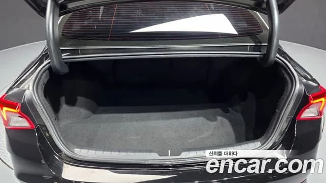 2023 Kia K5 Hybrid 3rd Gen Noblesse Sold VIN KNAG341JBPA030632 – interior seats 2023 Kia K5 Hybrid 3rd Gen Noblesse Sold VIN KNAG341JBPA030632 – interior seats