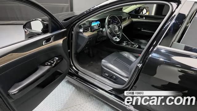 2023 Kia K5 Hybrid 3rd Gen Noblesse Sold VIN KNAG341JBPA032095 – exterior detail 2023 Kia K5 Hybrid 3rd Gen Noblesse Sold VIN KNAG341JBPA032095 – exterior detail