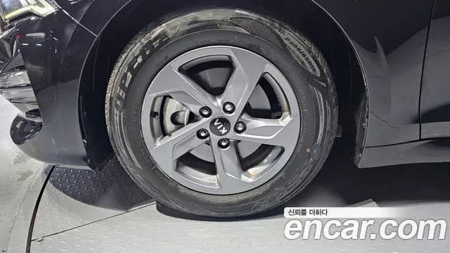2021 Kia K5 3rd Gen 2.0 LPI(Renter car) Sold VIN KNAG541BBMA116630 – interior seats 2021 Kia K5 3rd Gen 2.0 LPI(Renter car) Sold VIN KNAG541BBMA116630 – interior seats