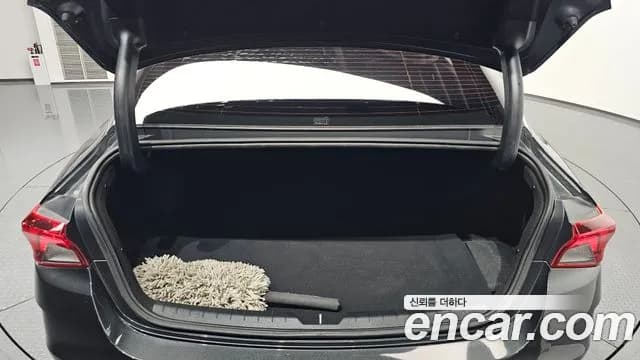 2022 Kia K5 3rd Gen 2.0 LPI(Renter car) Sold VIN KNAG541BBNA152312 – trunk area 2022 Kia K5 3rd Gen 2.0 LPI(Renter car) Sold VIN KNAG541BBNA152312 – trunk area