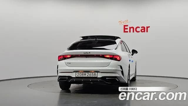 2022 Kia K5 3rd Gen 2.0 LPI(Renter car) Sold VIN KNAG541BBNA186342 – interior seats 2022 Kia K5 3rd Gen 2.0 LPI(Renter car) Sold VIN KNAG541BBNA186342 – interior seats