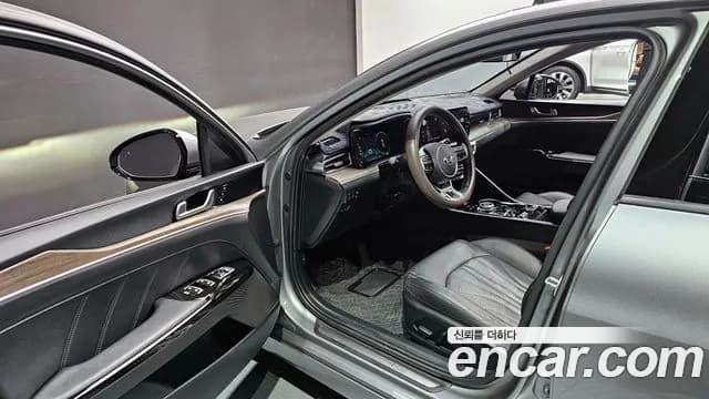 2020 Kia K5 Hybrid 3rd Gen Signature Sold VIN KNAG541JBLA007197 – interior seats 2020 Kia K5 Hybrid 3rd Gen Signature Sold VIN KNAG541JBLA007197 – interior seats