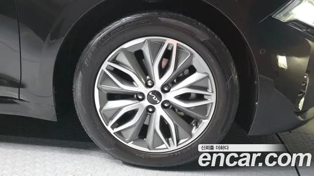 2022 Kia K5 Hybrid 3rd Gen Signature Sold VIN KNAG541JBNA025025 – photo 14 2022 Kia K5 Hybrid 3rd Gen Signature Sold VIN KNAG541JBNA025025 – photo 14