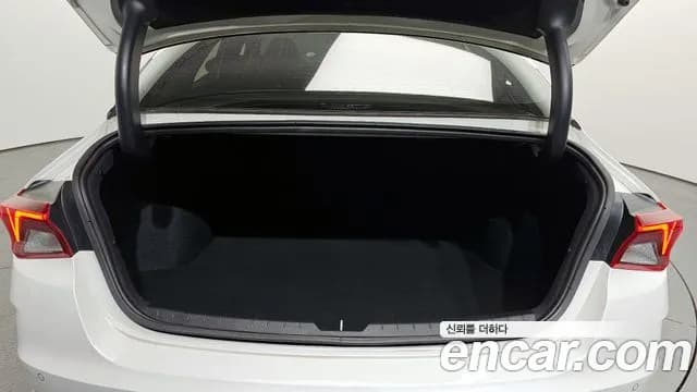 2023 Kia K5 Hybrid 3rd Gen Signature Sold VIN KNAG541JBPA033079 – photo 13 2023 Kia K5 Hybrid 3rd Gen Signature Sold VIN KNAG541JBPA033079 – photo 13