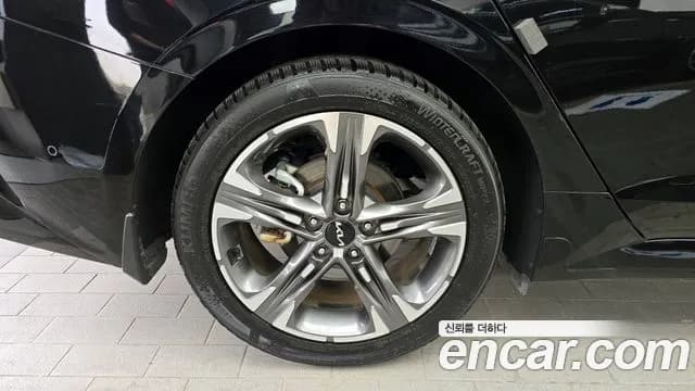2023 Kia K5 Hybrid 3rd Gen Signature Sold VIN KNAG541JBPA039433 – exterior detail 2023 Kia K5 Hybrid 3rd Gen Signature Sold VIN KNAG541JBPA039433 – exterior detail