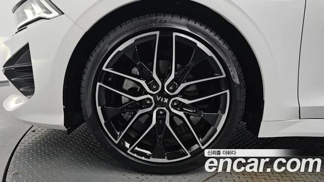 2020 Kia K5 3rd Gen 1.6 Turbo Sold VIN KNAG6412BLA006135 – rear exterior 2020 Kia K5 3rd Gen 1.6 Turbo Sold VIN KNAG6412BLA006135 – rear exterior