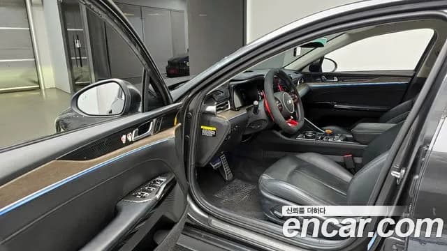 2020 Kia K5 3rd Gen 1.6 Turbo Sold VIN KNAG6412BLA009533 – exterior detail 2020 Kia K5 3rd Gen 1.6 Turbo Sold VIN KNAG6412BLA009533 – exterior detail