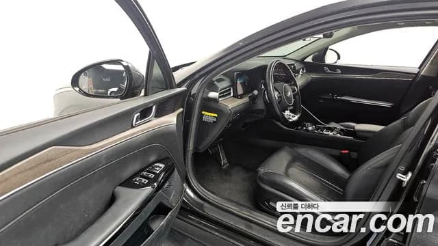 2020 Kia K5 3rd Gen 1.6 Turbo Sold VIN KNAG6412BLA015423 – exterior detail 2020 Kia K5 3rd Gen 1.6 Turbo Sold VIN KNAG6412BLA015423 – exterior detail