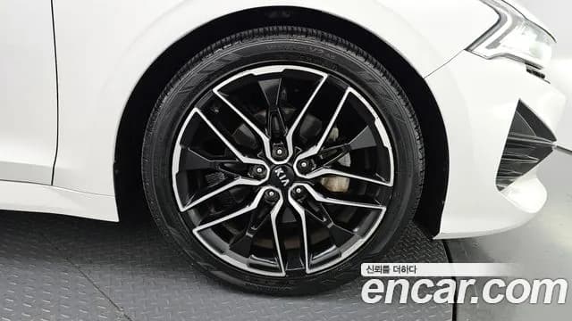 2020 Kia K5 3rd Gen 1.6 Turbo Sold VIN KNAG6412BLA056515 – trunk area 2020 Kia K5 3rd Gen 1.6 Turbo Sold VIN KNAG6412BLA056515 – trunk area