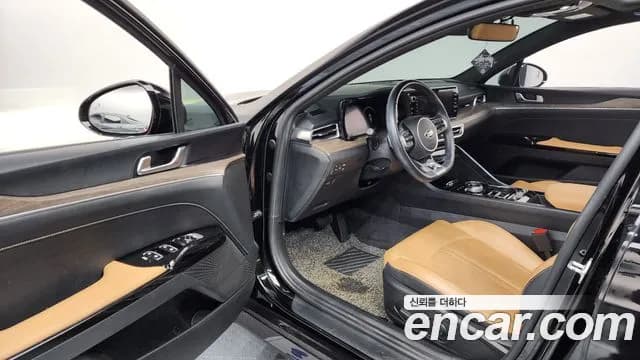 2021 Kia K5 3rd Gen 1.6 Turbo Sold VIN KNAG6412BMA147713 – trunk area 2021 Kia K5 3rd Gen 1.6 Turbo Sold VIN KNAG6412BMA147713 – trunk area