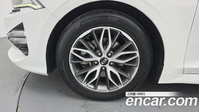 2020 Kia K5 3rd Gen 2.0 LPI(Renter car) Sold VIN KNAG741BBLA022419 – interior seats 2020 Kia K5 3rd Gen 2.0 LPI(Renter car) Sold VIN KNAG741BBLA022419 – interior seats