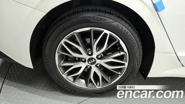 2021 Kia K5 3rd Gen 2.0 LPI(Renter car) Sold VIN KNAG741BBMA133266 – interior seats 2021 Kia K5 3rd Gen 2.0 LPI(Renter car) Sold VIN KNAG741BBMA133266 – interior seats