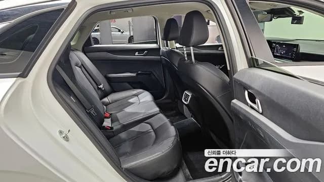 2022 Kia K5 3rd Gen 2.0 LPI(Renter car) Sold VIN KNAG741BBNA188581 – photo 17 2022 Kia K5 3rd Gen 2.0 LPI(Renter car) Sold VIN KNAG741BBNA188581 – photo 17