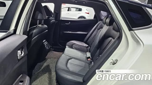 2018 Kia K5 2nd Gen LPI MX Sold VIN KNAGS416BJA201068 – photo 13 2018 Kia K5 2nd Gen LPI MX Sold VIN KNAGS416BJA201068 – photo 13