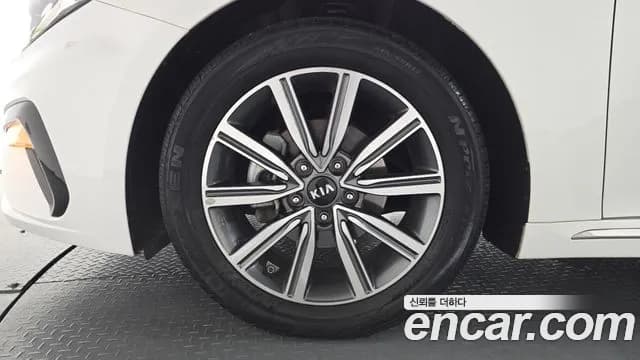 2019 Kia The New K5 2nd Gen 2.0 Sold VIN KNAGT411BKA310832 – trunk area 2019 Kia The New K5 2nd Gen 2.0 Sold VIN KNAGT411BKA310832 – trunk area