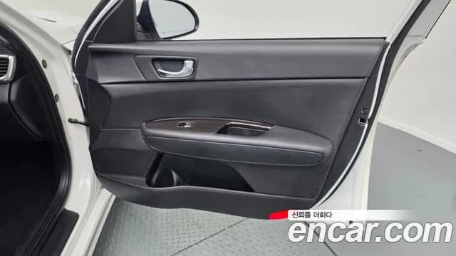 2019 Kia The New K5 2nd Gen 2.0 Sold VIN KNAGT411BKA340314 – interior seats 2019 Kia The New K5 2nd Gen 2.0 Sold VIN KNAGT411BKA340314 – interior seats