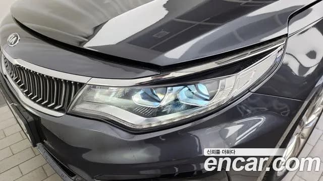 2020 Kia The New K5 2nd Gen 2.0 Sold VIN KNAGT411BLA346940 – interior seats 2020 Kia The New K5 2nd Gen 2.0 Sold VIN KNAGT411BLA346940 – interior seats
