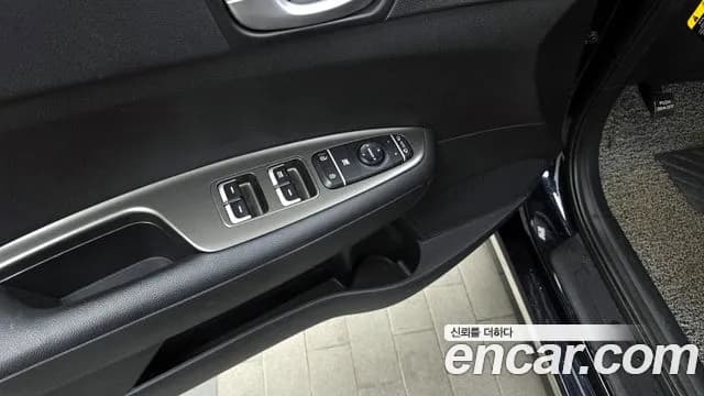2019 Kia The New K5 2nd Gen 1.7 Diesel Sold VIN KNAGT415GKA248404 – trunk area 2019 Kia The New K5 2nd Gen 1.7 Diesel Sold VIN KNAGT415GKA248404 – trunk area