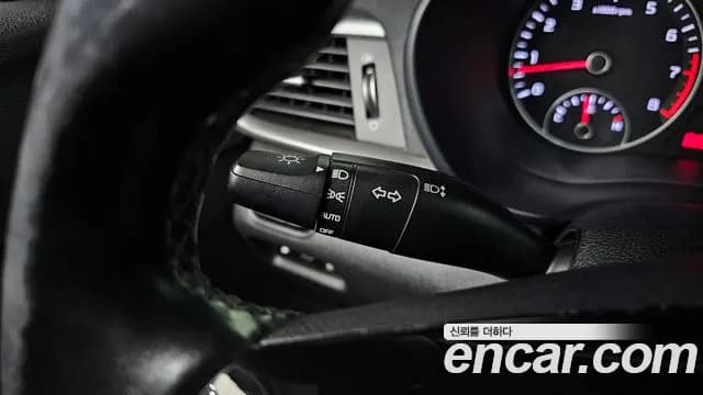 2020 Kia The New K5 2nd Gen 2.0 LPI Rental Car Sold VIN KNAGT416BLA392019 – exterior detail 2020 Kia The New K5 2nd Gen 2.0 LPI Rental Car Sold VIN KNAGT416BLA392019 – exterior detail