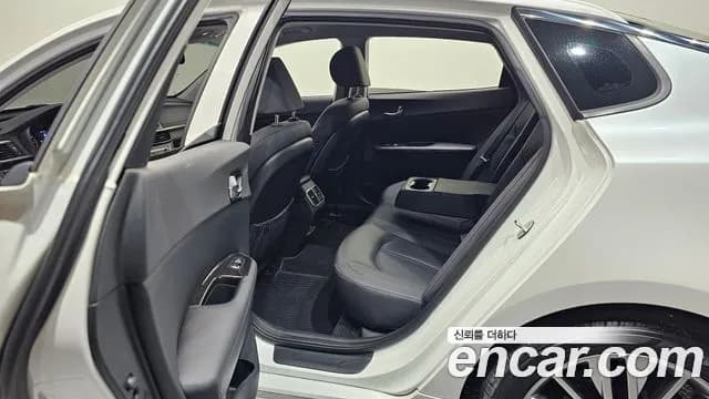 2019 Kia The New K5 2nd Gen 2.0 Sold VIN KNAGU411BKA267243 – interior seats 2019 Kia The New K5 2nd Gen 2.0 Sold VIN KNAGU411BKA267243 – interior seats