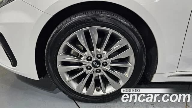 2019 Kia The New K5 2nd Gen 2.0 Sold VIN KNAGU411BKA267243 – photo 17 2019 Kia The New K5 2nd Gen 2.0 Sold VIN KNAGU411BKA267243 – photo 17