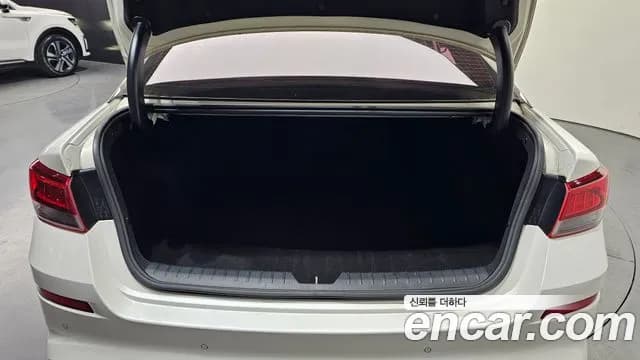 2019 Kia The New K5 2nd Gen 2.0 Sold VIN KNAGU411BKA271359 – interior seats 2019 Kia The New K5 2nd Gen 2.0 Sold VIN KNAGU411BKA271359 – interior seats