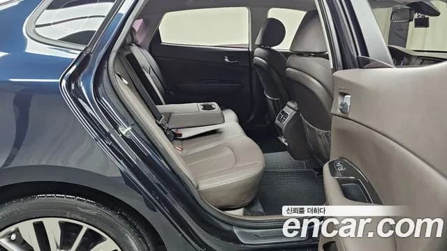 2019 Kia The New K5 2nd Gen 2.0 Sold VIN KNAGU411BKA311776 – trunk area 2019 Kia The New K5 2nd Gen 2.0 Sold VIN KNAGU411BKA311776 – trunk area