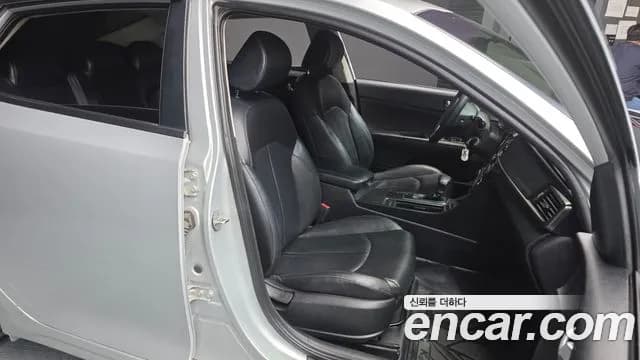 2018 Kia K5 2nd Gen LPI Taxi Sold VIN KNAGU416BJA220363 – interior seats 2018 Kia K5 2nd Gen LPI Taxi Sold VIN KNAGU416BJA220363 – interior seats